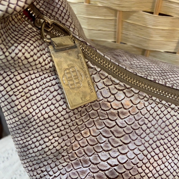 Dana Buchman, Faux Snake Skin Leather Shoulder Bag - Picture 8 of 13